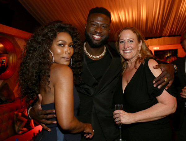 AWW this interview made my day.  Right back at you, Sinqua,  any day of the week!  Hope you are feeling all the love coming at you from this film.  I was so lucky to have you in it!  <a href="/SinquaWalls/">Sinqua Walls</a> <a href="/ImAngelaBassett/">cookie</a> 

screenrant.com/otherhood-movi…