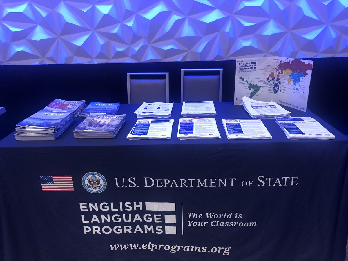 jacquiegardy's tweet photo. The Office of English Language Programs resource table at the @ELPrograms Resources Fair &amp; Reception! Come by #ELFellow #FellowPDO https://t.co/Ywkc6TS1Gm