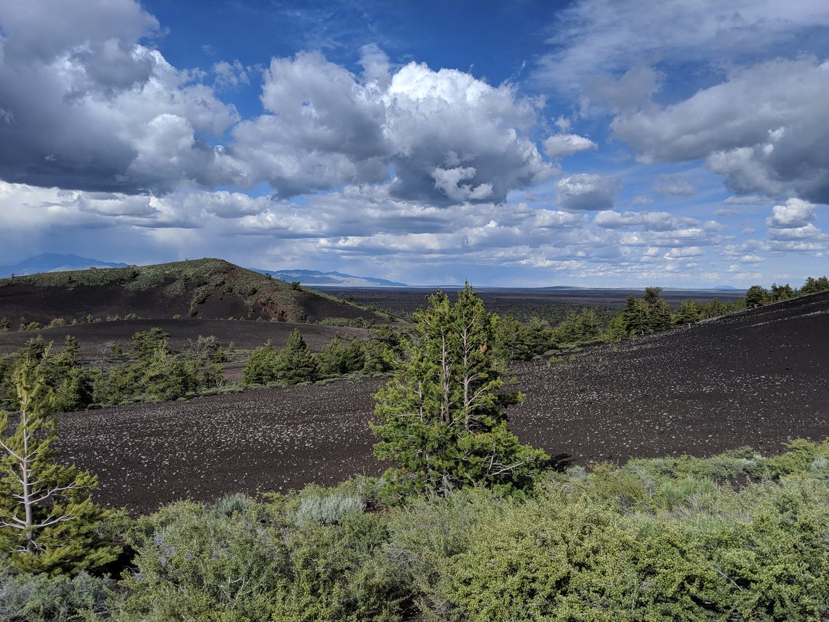 Zwyley's tweet photo. Idaho Trip Part 7, Crators of the Moon. https://t.co/jQAkttItp4
