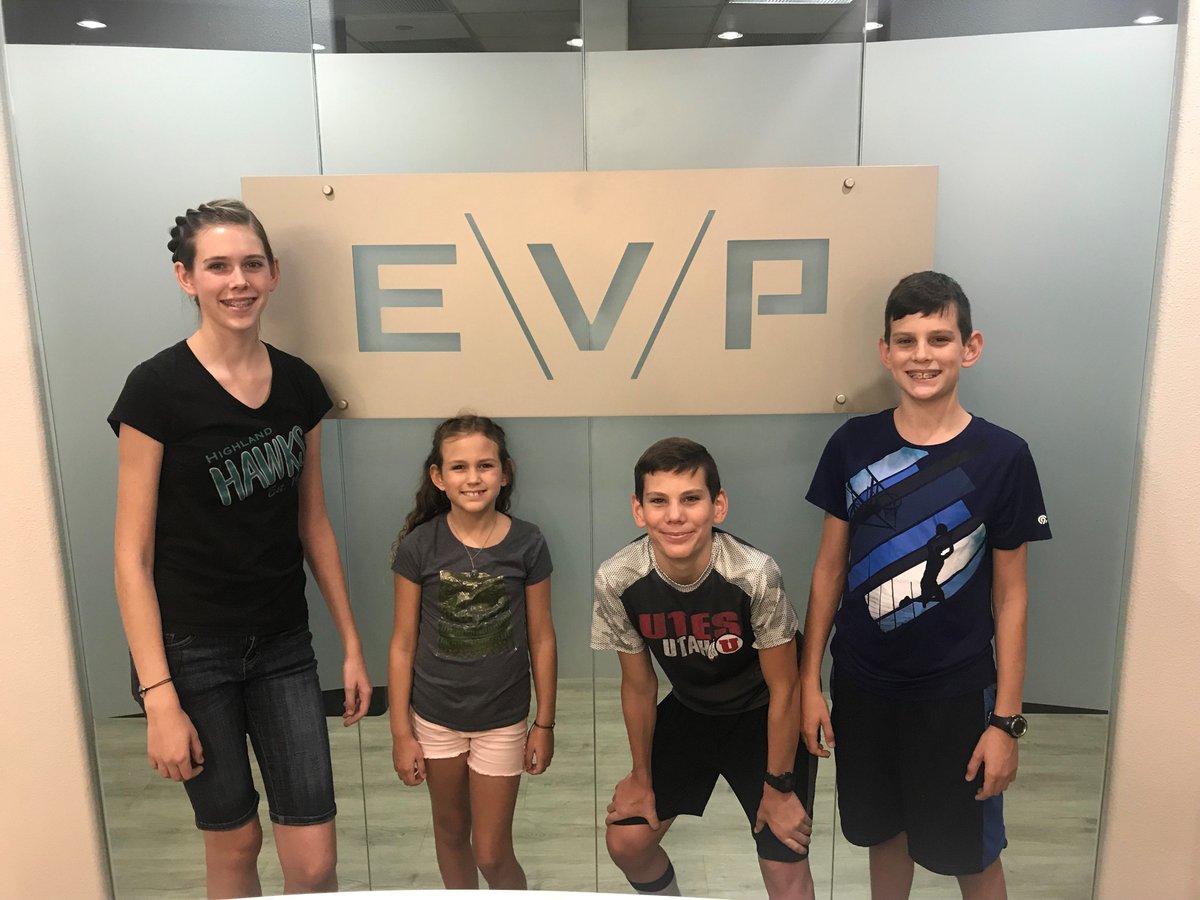 EastValleyPerio's tweet photo. Remodel=Complete
Check out Dr. Prices family as they show off our NEW SIGN!
#eastvalleyperio #evp #dentist #periodontist #periodontial #mesa #chandler #gilbert #queencreek #arizona #scottprice #morleysmith #melissawebster https://t.co/HjmilxqXwF