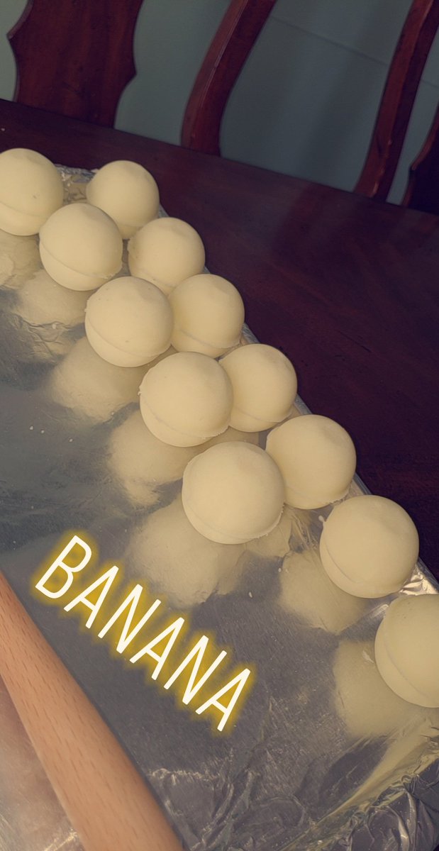 just made a fresh batch of 🍌 #banana #bathbombs #beautifuldaybathgoodies"