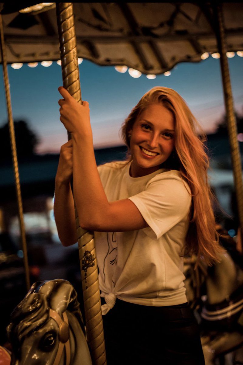 maddy_stagge's tweet photo. Because I’m happy and no one can dim my light🤭😇 https://t.co/bSNaik80Qi
