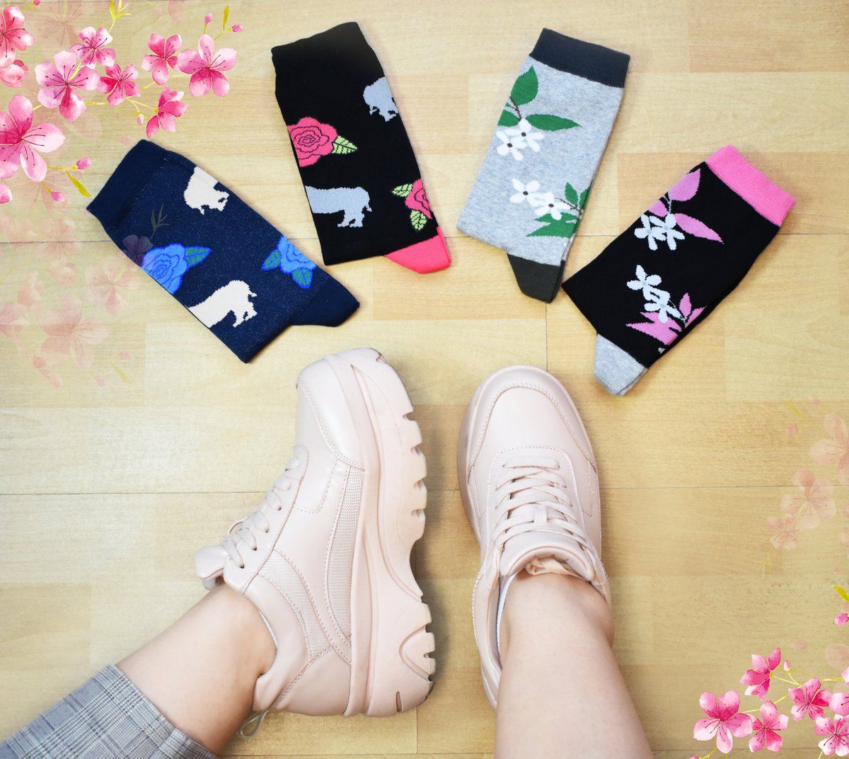 uousocks's tweet image. Flores y diversidad para combinar con todos tus outfits.🧦🌼🌷⠀
⠀
Encuéntralas en uousocks.com⠀
⠀
#socks #calcetines #feriadelasflores #uousocks #compracolombiano #marcascolombianas #productonacional #medellin⠀