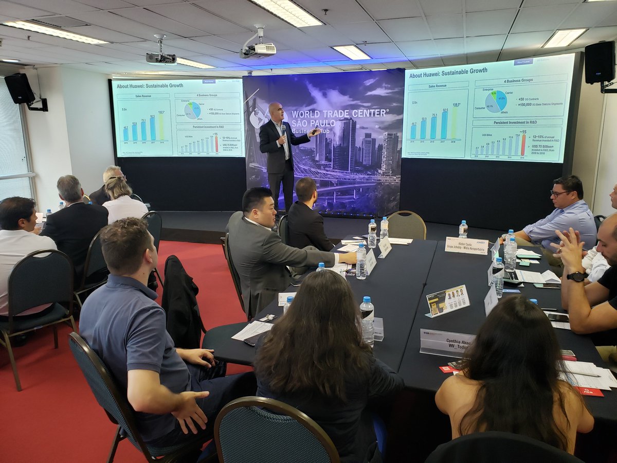 Huawei_Brasil's tweet photo. A Huawei é a referência em 5G! Tanto que o @WTCClubBrasil convidou Carlos Roseiro, nosso diretor de soluções integradas, para o seu Café de Negócios. A ação especial reuniu empresários dos mais variados setores para debater sobre a nova tecnologia #HuaweiNow #SomosHuawei #WTCClub https://t.co/dBQj0fh4Ib