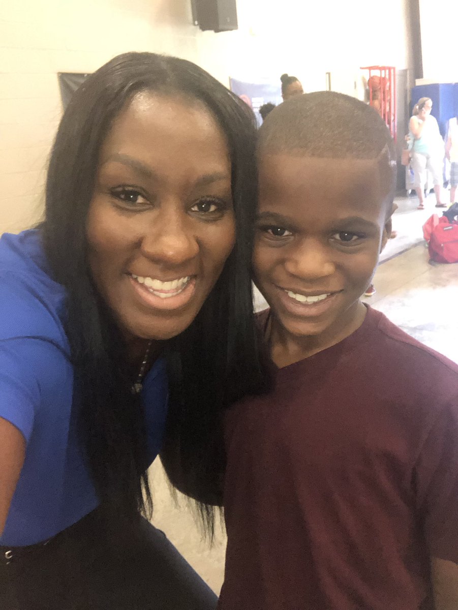CrestmontTeam's tweet photo. Crestmont Elementary provided free back to school haircuts for our students. #OneTeamOneDreamOneMission https://t.co/cBmypAGLKj