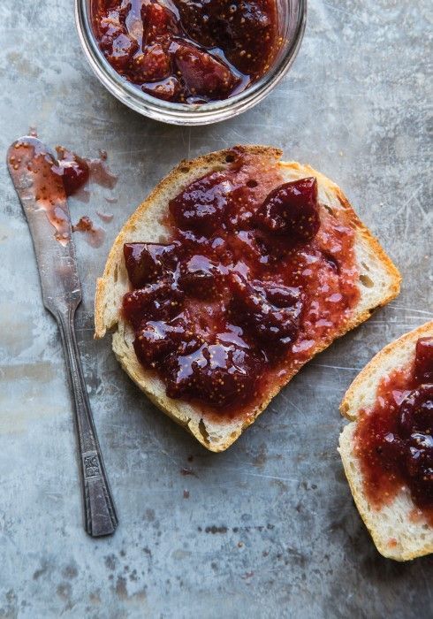Fresh Fig Jam Recipe with Secrets
With 3 fig trees in my garden, this recipe from <a href="/PrsrvtnSociety/">Camilla Wynne</a> is a must have. 
gardentherapy.ca/fresh-fig-jam-… #gardentherapy #recipeblog