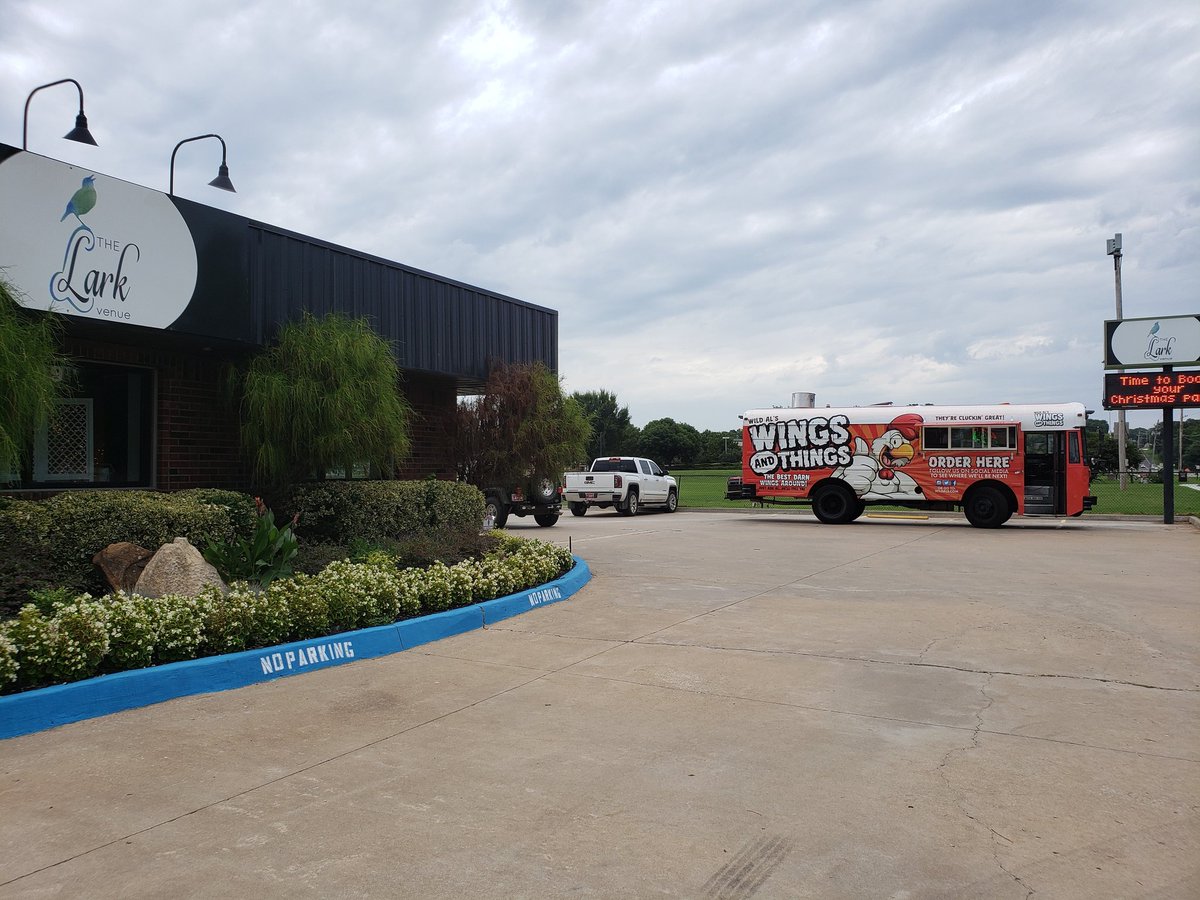 WildAls's tweet photo. Wild Al has brought his Wings and Things Bus to Jenks. We will be serving dinner at the Lark Venue with Discover Church from 6 to 8 pm. 

#wildals #wingsandthings #foodtruckstulsa #larkvenue #discoverchurch #wings https://t.co/M1XaoptwHa