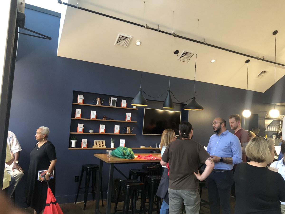 Mandla_Moyo's tweet photo. It’s always fun to bring a few good people together &amp; talk transit! #RedLineReady #50PlusRideTheBus https://t.co/w8V2V1uHkB