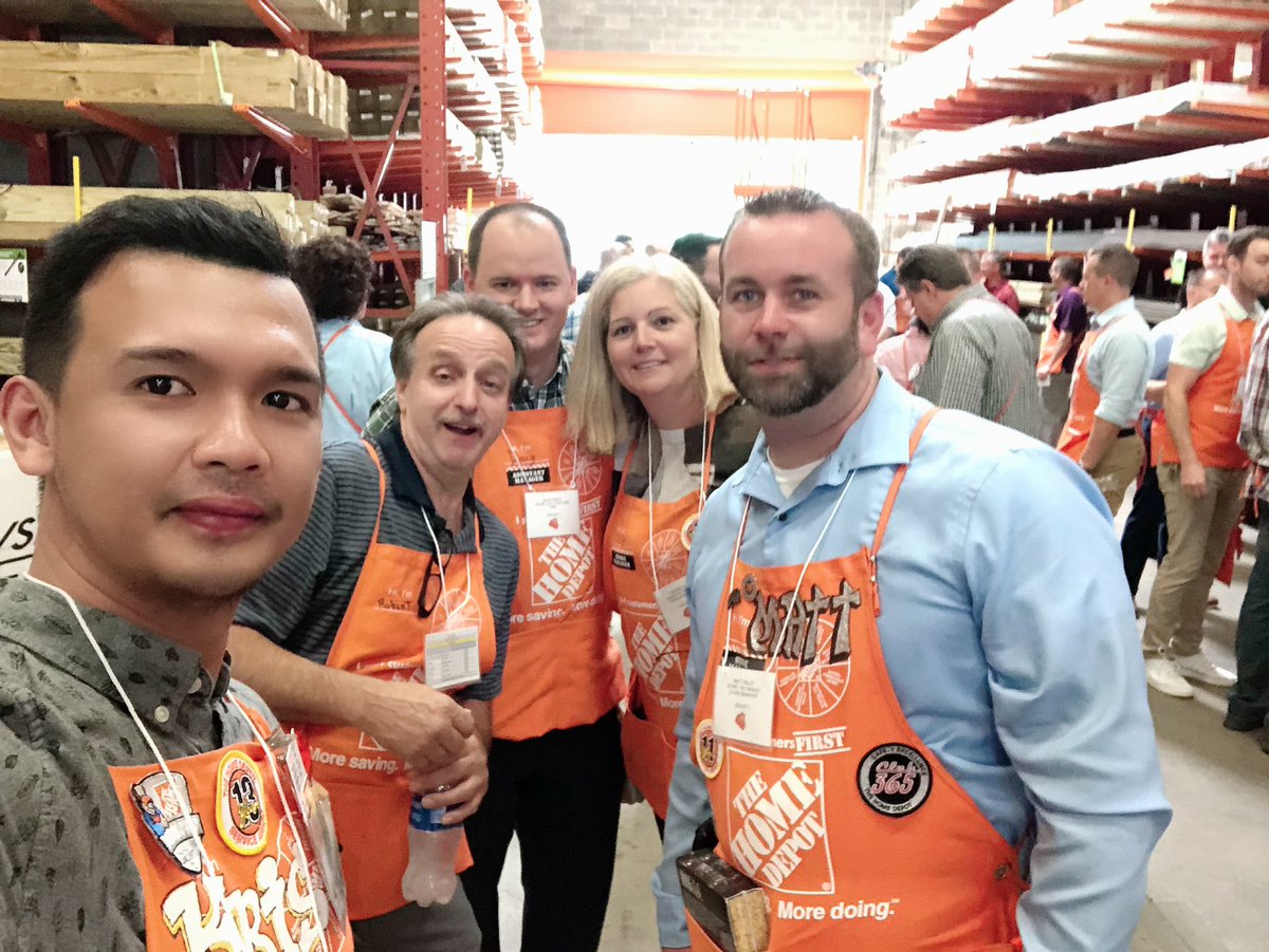 Kris_DS1251's tweet photo. D21 MVP WALK 2019π Great Pk with the Merchant. Store 4105 Bethlehem Pennsylvania π#mvpwalk #homedepot #1251proud #D105 @PeterSM1251 @DougSmith1251 @BKammerer02 @wwb0788 @JamesMandato @MASM1251THD @AdnanToufique @nyyroro @daryl_hagen @RmmKevin @Shane_Price2 https://t.co/4SLt3wMzjx