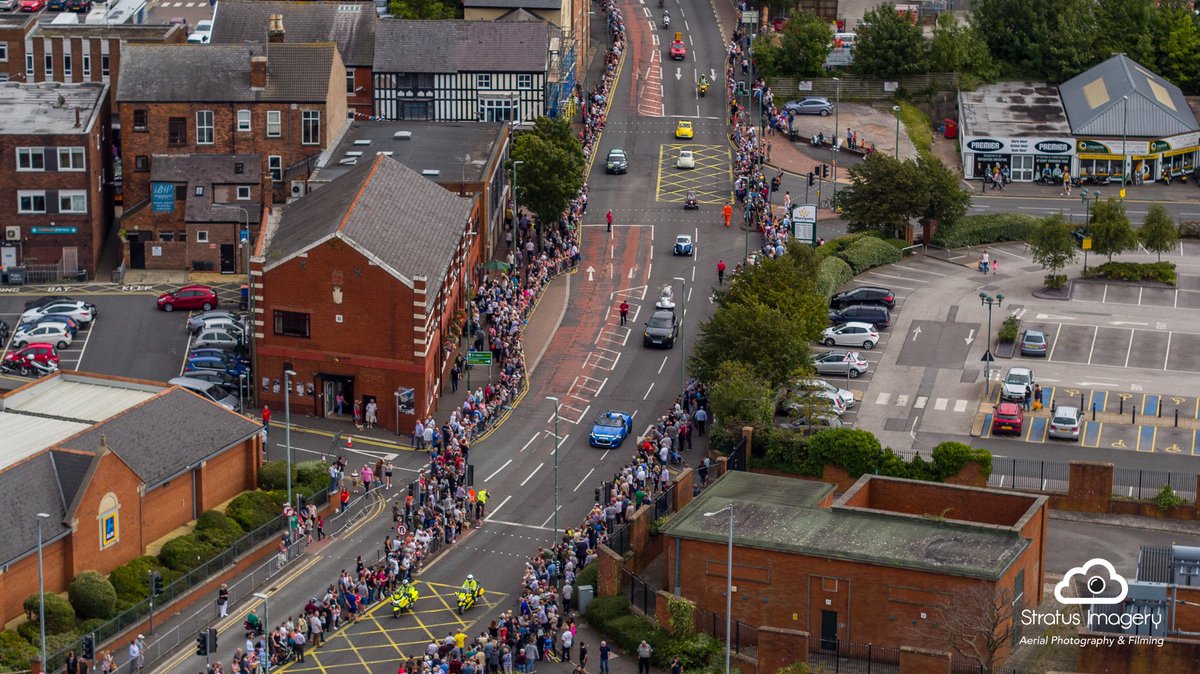 stratusimagery's tweet photo. It’s the @OrmskirkMfest soon 👍🏻📸 2017 clip here https://t.co/BChol5JKbN #omf19 #motorfest #ormskirkmotorfest https://t.co/Sgwq5ZFEaV