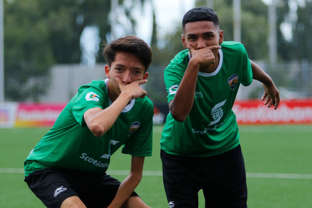 SectorAmateur's tweet photo. #LNJS19 l Así se vivió la jornada 1 de la Fase Nacional de la #LNJS U15😎
Galería completa en:
👉 https://t.co/VmM9rMHBvu
#DondeNaceLaPasión #FMFPorNuestroFútbol @ScotiabankMX @ScotiabankFC @gatorademex @VoitOficial @Edomex @atleticamx https://t.co/bJ0MuSzBEN