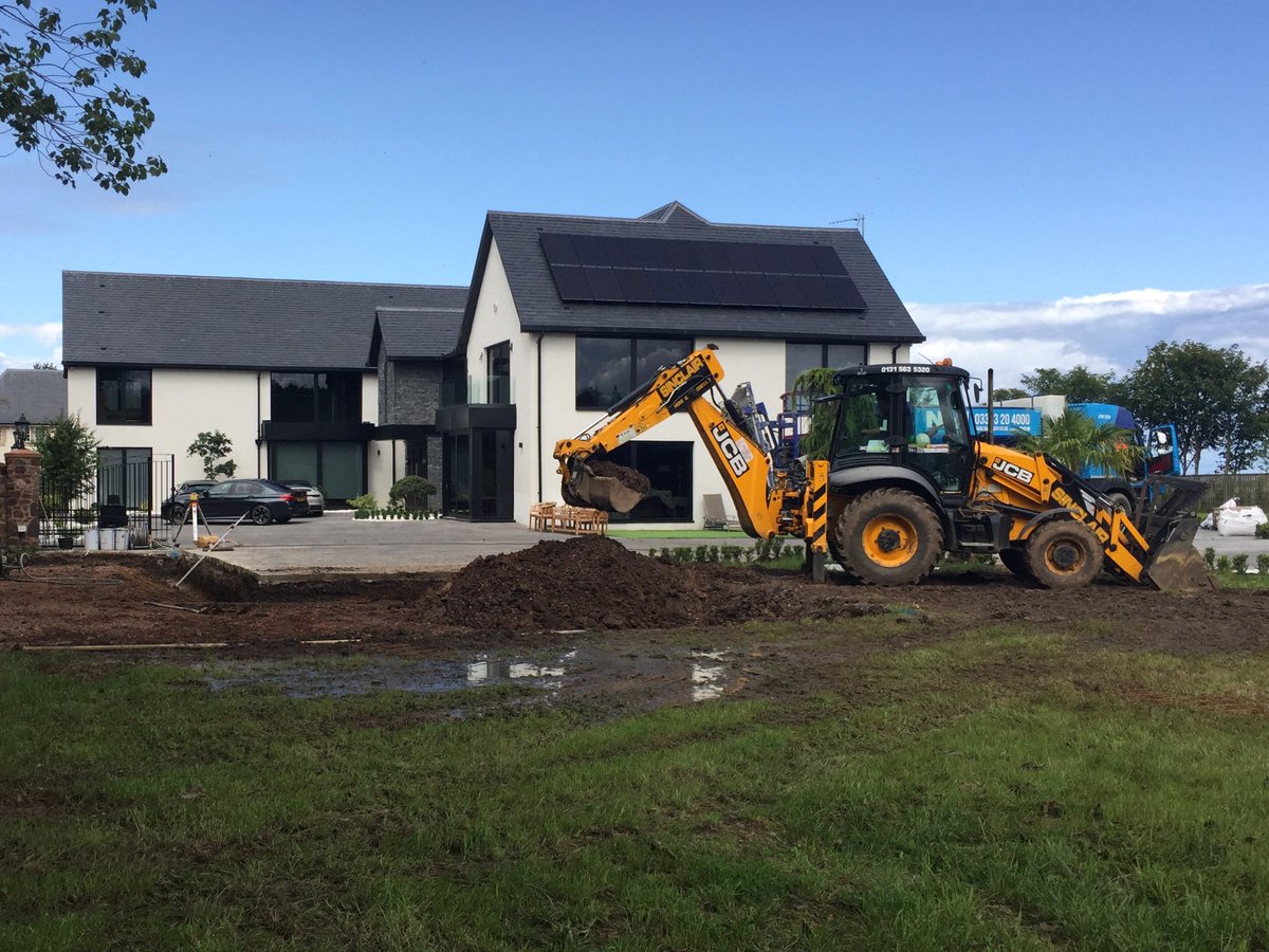 SinclairPlant's tweet photo. Busy @SinclairPlant digging and laying concrete for a large garage foundation

#foundation #edinburgh #concrete #digging #garage https://t.co/ZIrXyECCtx