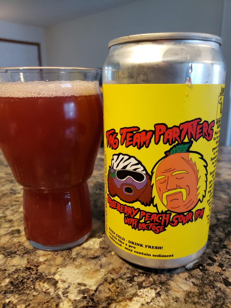 Winghed's tweet photo. Craving something a little different, this fits the bill. @JunkyardBrewing Tag Team Partners blueberry peach sour IPA. Oh and there's lactose as well. Not bad. #thirstythursday #junkamania https://t.co/yexD3tQR0W