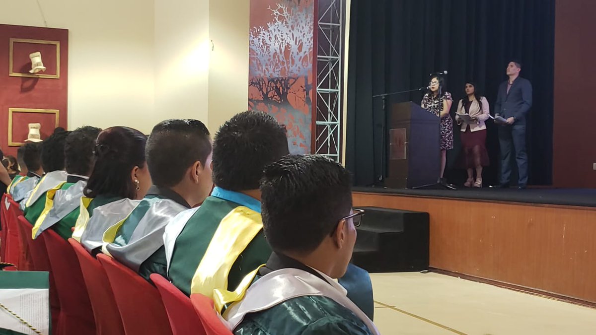 ces_ec's tweet photo. 📍En Montecristi, Carmita Álvarez, consejera Académica del CES, participa en la Ceremonia de Graduación de la XI Promoción de técnicos y tecnólogos del Instituto Superior Tecnológico Luis Arboleda Martínez, que se lleva a cabo en el Centro Cívico Ciudad Alfaro. https://t.co/5iHfaxntSV