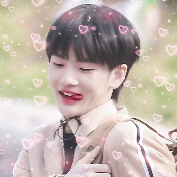 zhouarchives's tweet photo. made some cute edits for nannan 🥺❤️

#zhouzhennan #zhennan #周���南 #南南 https://t.co/r6YOT3v6gR