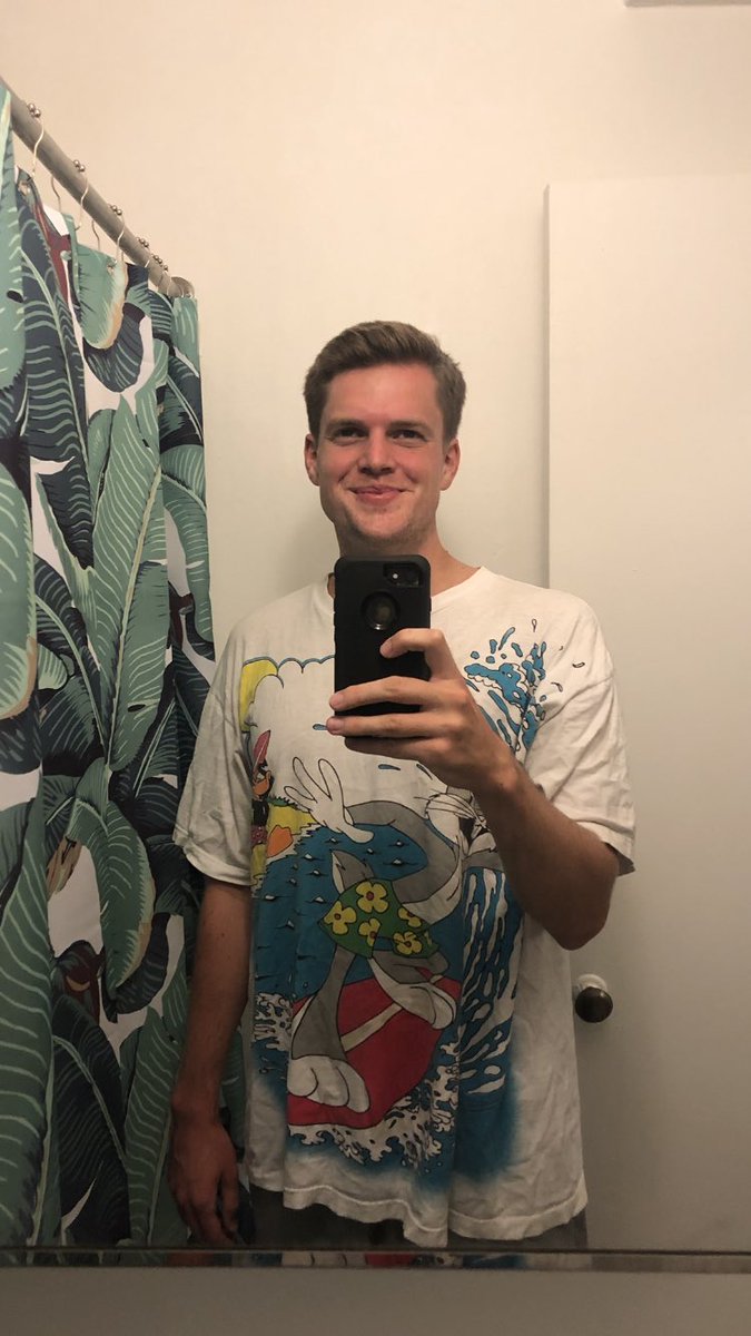 CaucasianJames's tweet photo. just had 1 drink on an empty stomach and idk...i’m feelin kinda flirty :) https://t.co/EuIottoSdO
