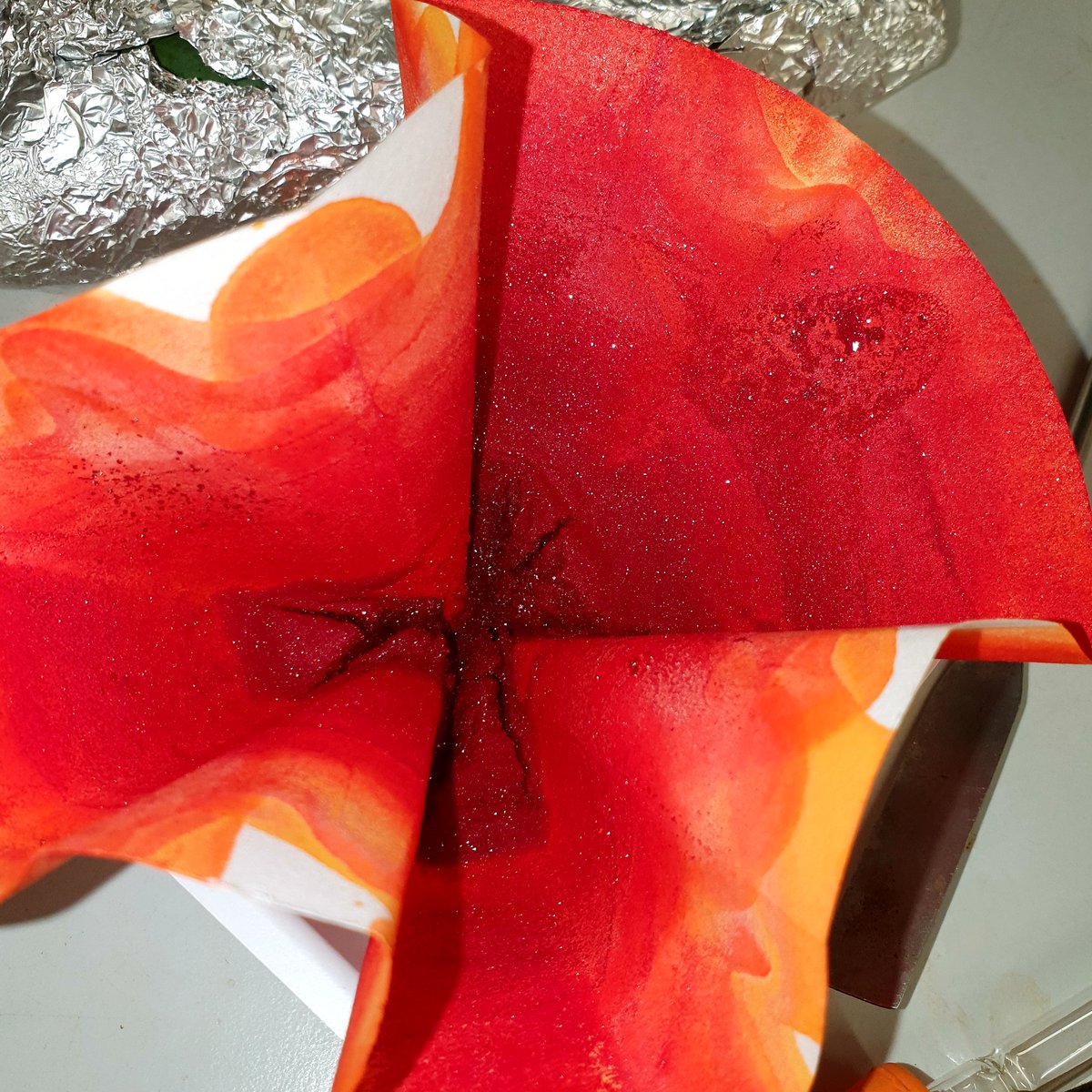 Bekkalada's tweet photo. First time making a precursor as vibrant as this! 😍 Those crystals 😍👩🔬
@ChemistryMonash @RACInational @RACI_VIC @RealTimeChem #iron #ironcomplex #ozchem #RealTimeChem #red #crystals #vibrant #colour https://t.co/3NzLzC2yYs