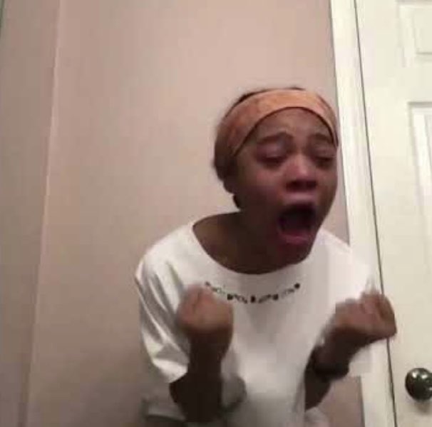 MonstaXArg's tweet photo. No sé cómo explicar todo lo que estoy sintiendo en estos momentos viendo a #MONSTAX_JimmyKimmel solo sé que tengo que buscar la tanga en el obelisco que se me voló https://t.co/hbqA9QOJJp