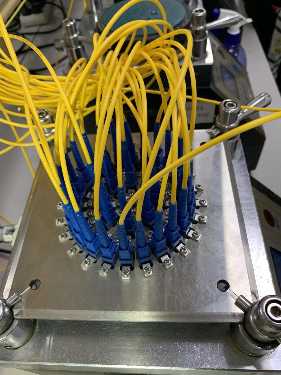 JennyFiber's tweet photo. Fiber Optic Patch Cord Polishing and curing process. #FTTH #fiber_optic #patch_cord https://t.co/p1Se95jN30