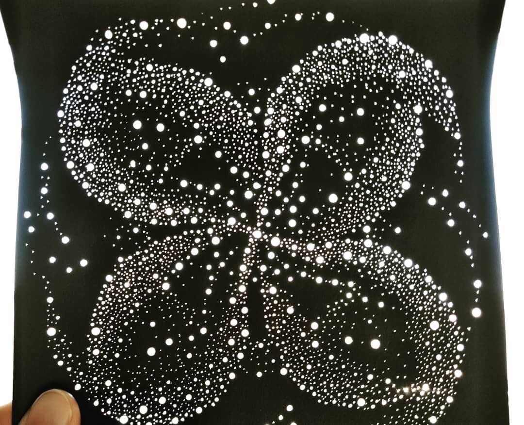 arukadennsetu's tweet photo. #1+11= #けいこ #切り絵 #幾何学模様 #コンパス画切り絵 #模様 #星空 #現代アート #銀河 #夜空 #点々 #思いつくまま #paperworks #papercut #papercutting #art #paperart #geometrical #geometricdesign #nightsky #pattern #dot #galaxy #artwithcompass #compassart #cosmo #myart https://t.co/OtFHqe5zzL