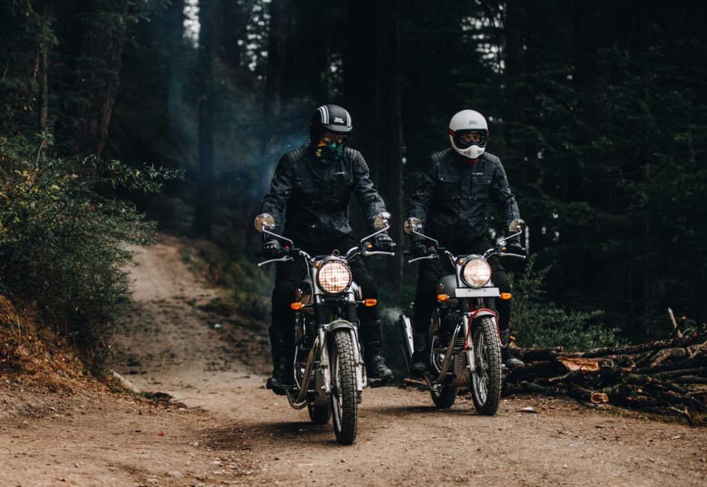 Vimalsumbly's tweet photo. Inspired by Johnny Brittain's champion Bullet & the Royal Enfield Factory Team's tremendous success at the International Six Day's Trials, the Bullet Trials Works Replica is a homage to a motorcycling legend. Launched in Thailand
#royalenfield #royalenfieldbullet #bullettrials https://t.co/Sey2plYJcA