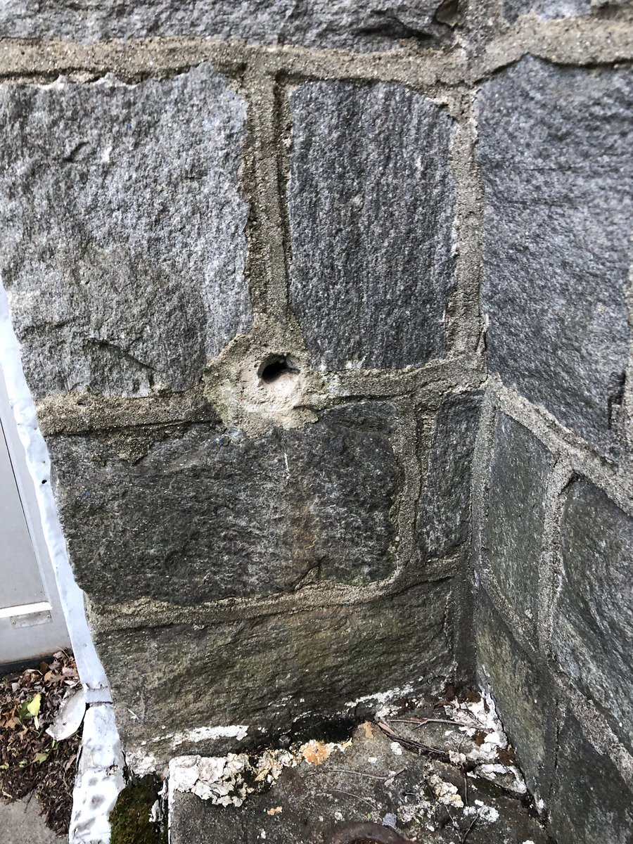 joshburker's tweet photo. .@Melismas I found a spot for the #USBDeadDrop https://t.co/l0p5aUGhZK
