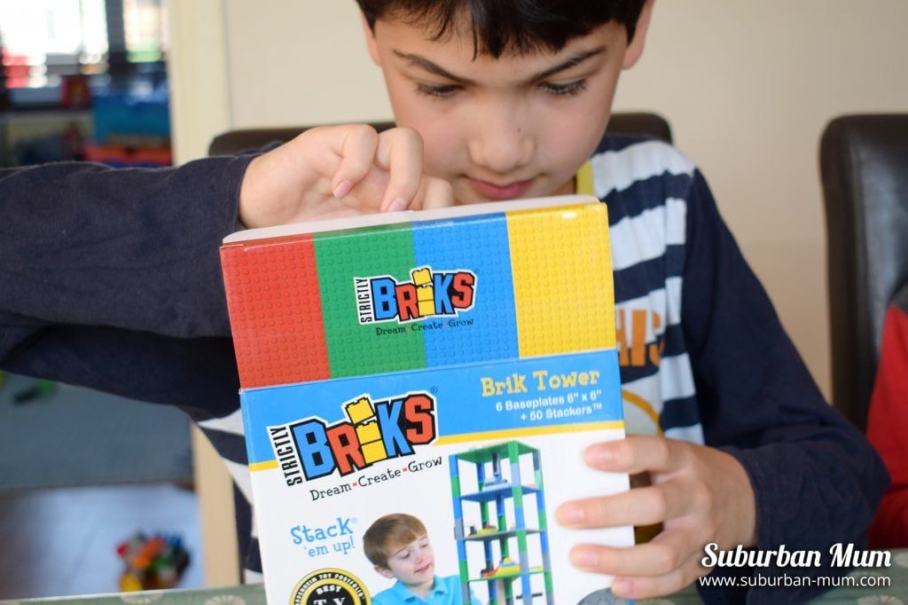 StrictlyBriksUK's tweet photo. The boys have had hours of fun with this set so far and have found many uses for playing with the tower. It’s a thumbs up them and also from me as Strictly Briks are very reasonably priced. https://t.co/6VI9GTylly @suburb4nmum https://t.co/VYHdgGPHCz