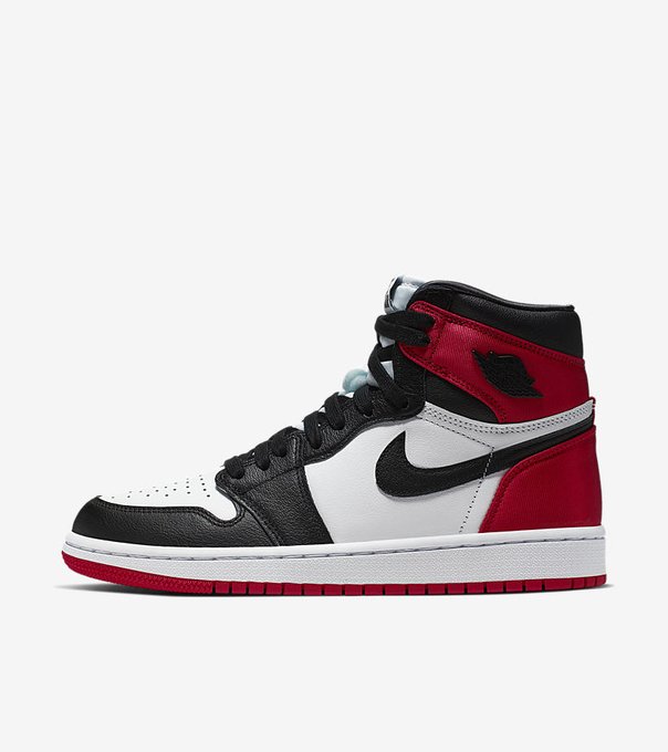 jordan 1 satin black toe foot locker