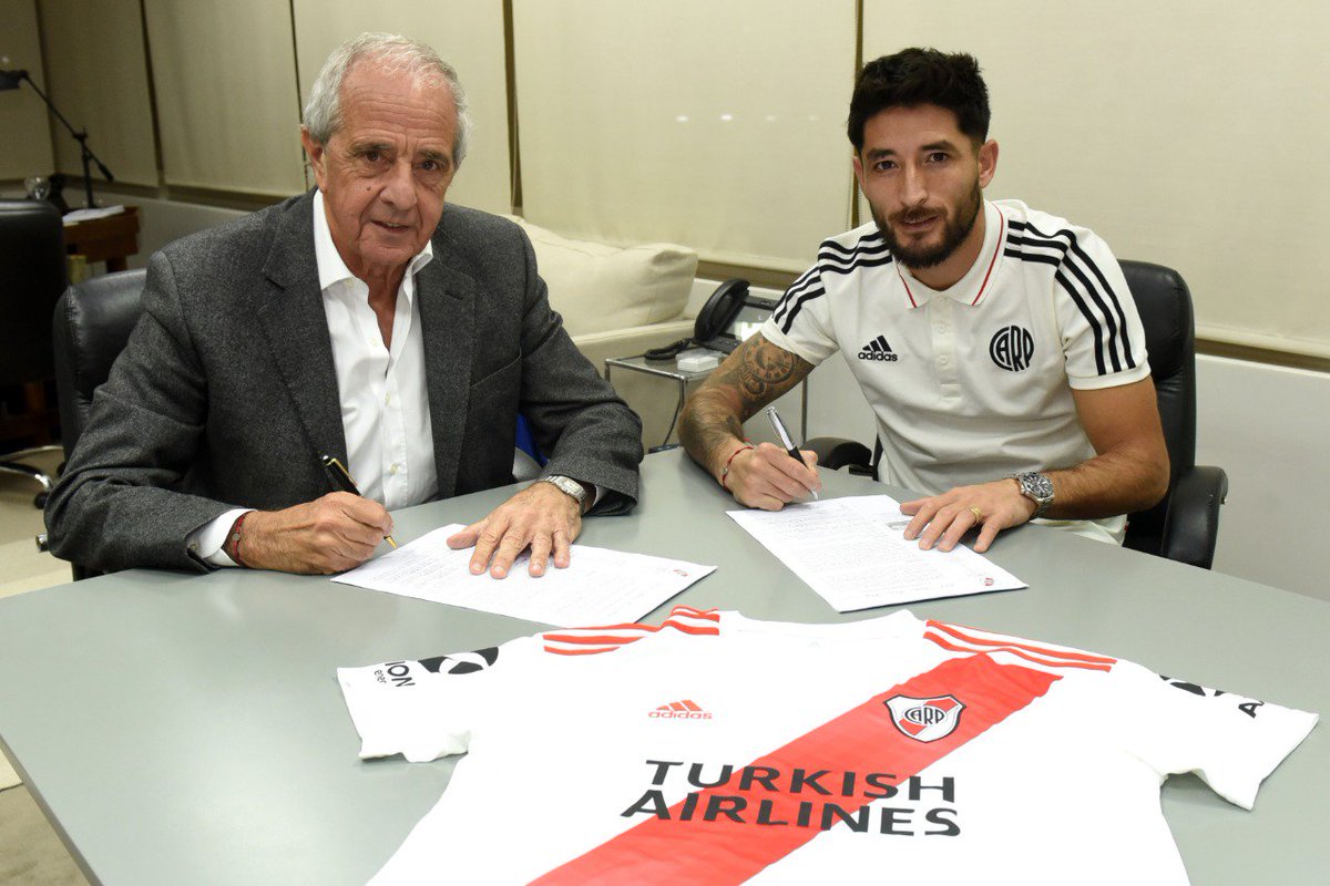 Milton Casco se reunió en el Monumental con <a href="/RodolfoDonofrio/">Rodolfo D'Onofrio</a> y firmó la extensión de su contrato con River hasta el 30 de junio de 2022. 

¡Vamos por más, Milton! 💪🏼⚪🔴⚪