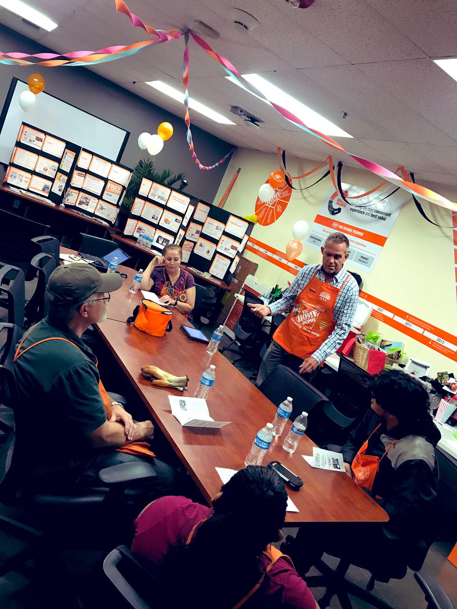 specialty6638's tweet image. Going strong with SAW. Our HDE partner Buster is fueling our associates with knowledge they need to best qualify our customers. Continue building PIPELINE team 6638 @DianeLizette @OrmondLsormond @buster_huffman @DionneAraki #PACcentralSAW #HDE #Pipeline #HD6638