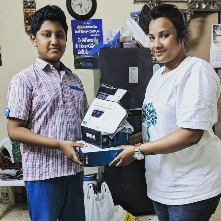 greencomrades's tweet photo. End-of-life of #electronics is a global problem, exacerbated by the ever-faster obsolescence of devices & the difficulties to reach & #recycle the major part of these materials. Now use #Rebyte App developed by @Greenwaveses for disposal of #Ewaste. @GvmcS @swachhhyd @GoI_MeitY https://t.co/YV4UD801wQ