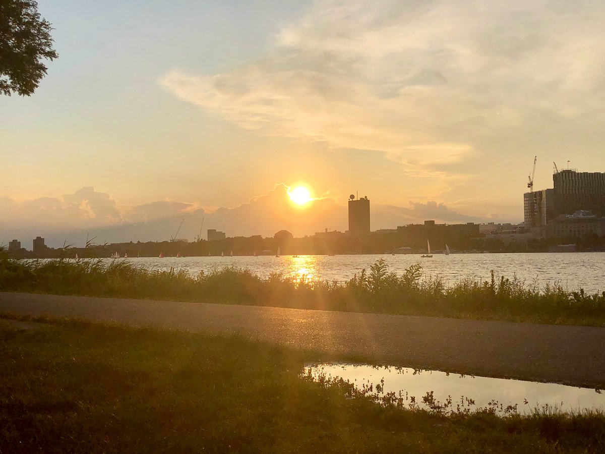 Emjay1028's tweet photo. Hands down, my most favorite part of the week! I โค๏ธ #Summer! #RiverFit #Yoga #Sunset #Boston #Esplanade #MJWeather https://t.co/V2gAsDo2al