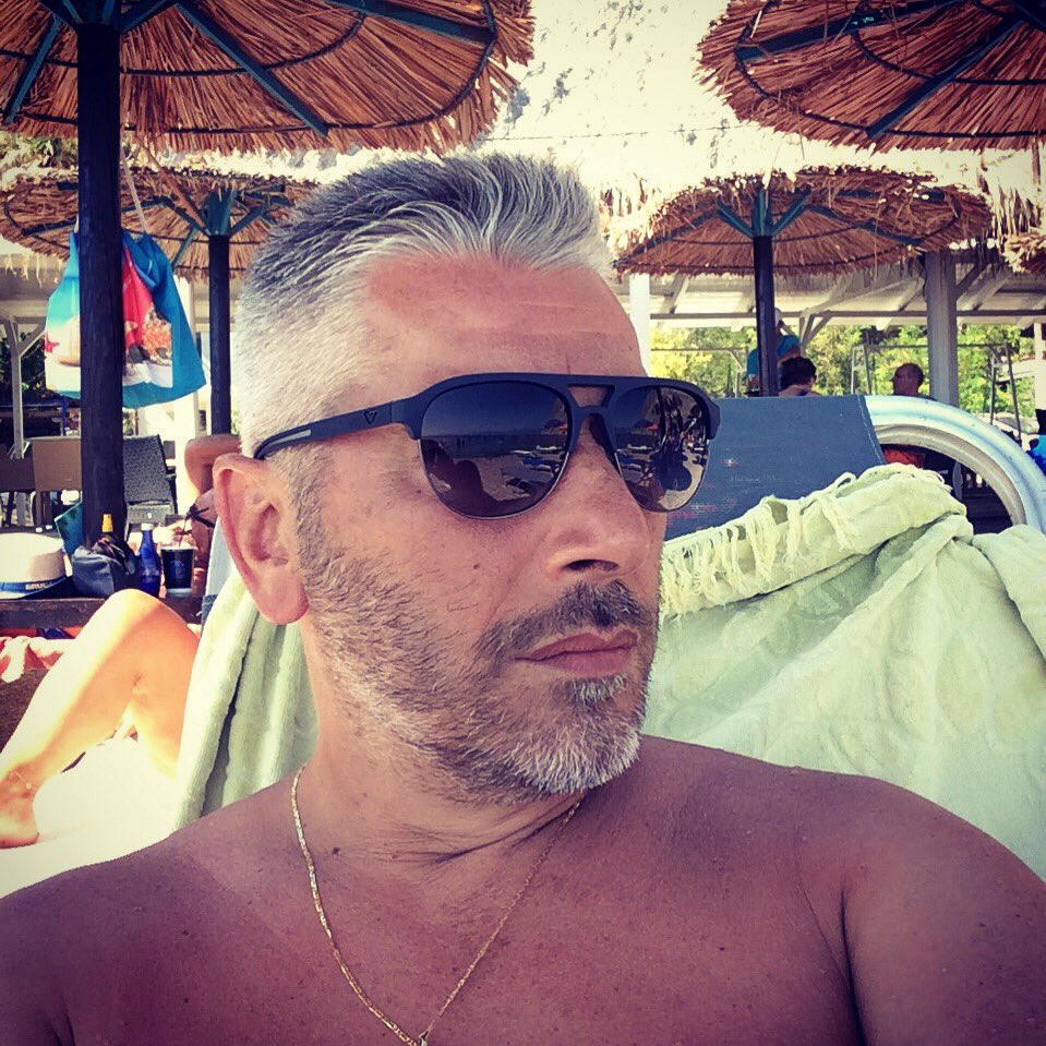 greglampro's tweet photo. Χαλαρά!!!! https://t.co/DcmoI0Uhom