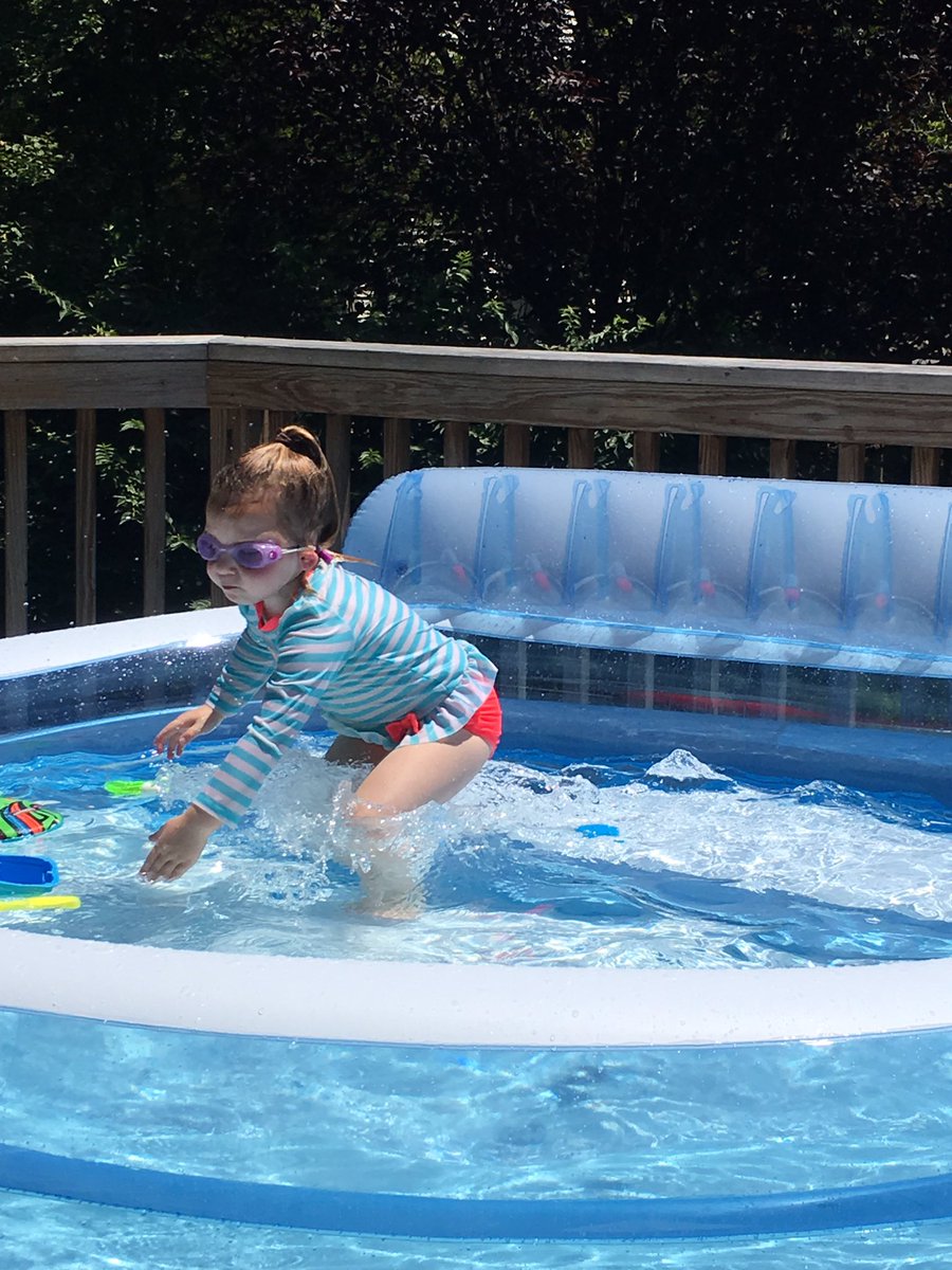 james9_james's tweet photo. @blondenblue1 @amelia_draper Ur emoji faces r the best! We all love u Amelia! how about a pool o meter? https://t.co/9EXf0Sq9Aa