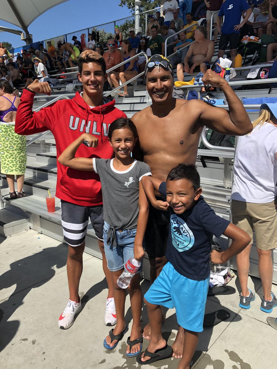 MastersSwimming's tweet photo. Let’s talk about a cool swim family - everyone swims and Dad competed today! What a great example for your kiddos Mr. Castro! Do you have a swim family - Masters, NCAA or College Club and Age Group? Share your picks and retweet with hashtag #USMSNationals #swimfamily! https://t.co/93FtYT00ML