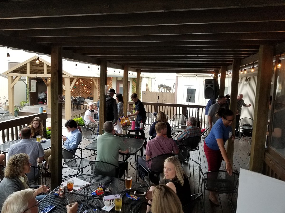 nuclearkatie's tweet photo. Did you know Idaho produces a lot of the malted nbarley for US brewers? Follow this thread to hear more about how climate change can affect beer. Livetweeting the Save The Ales event by @Gen_Atomic and @GAINnuclear at Idaho Brewing Company
#AtomicWeek https://t.co/x1rrOtThKF