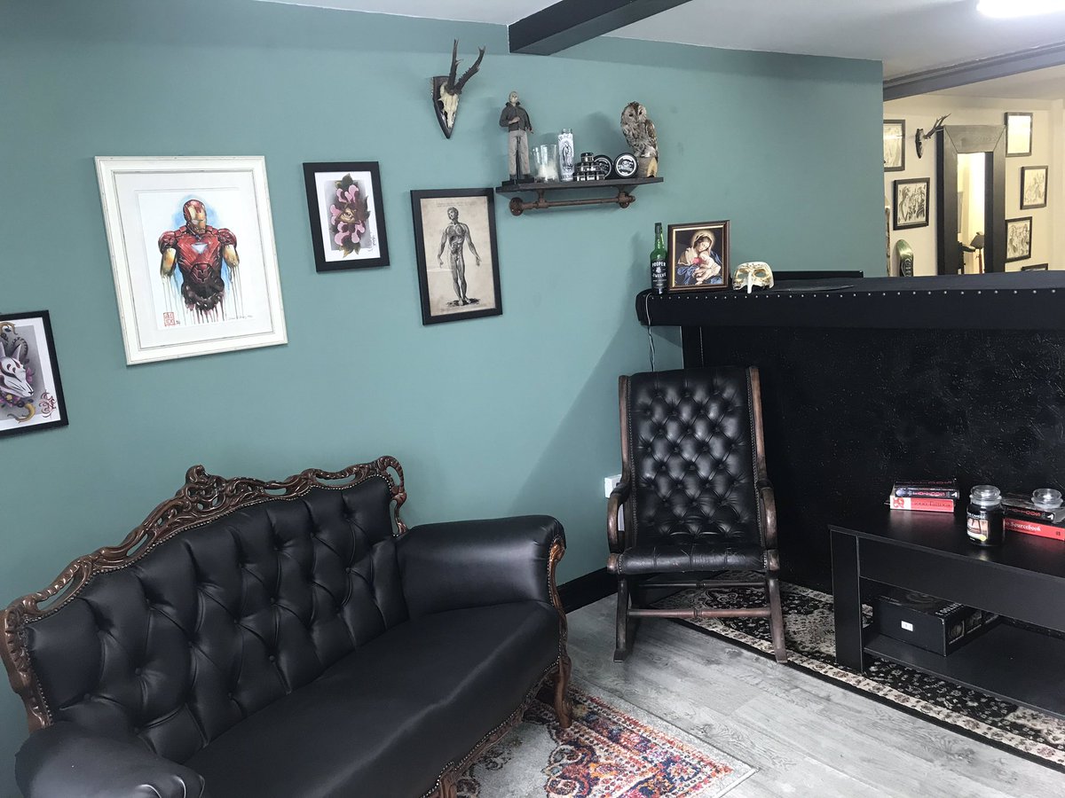 TattooBlueprint's tweet photo. Our #tattoostudio based in south #liverpool is really coming together now, we are creating a nice #relaxing #atmosphere to ease any nerves you may have before sitting down for your #tattoo. For #artist #availability please email us at blueprinttattoostudio@gmail.com https://t.co/PCy0tCJeit