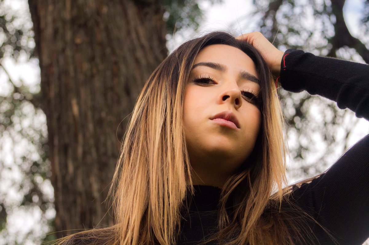 Cristhian9202's tweet photo. Photoshoot
Let me know if you want something like this
#phptp #PhotoMode #photoshooting #Bogota #models #theeefishproduction https://t.co/h3oiVXbFiV