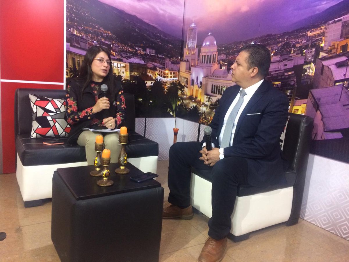 AMBTVDigital's tweet photo. Estuvimos conversando con la Coordinadora Zonal 3 del ECU 911, la Ing. Cristina Montero. Conoce las temáticas que se abordaron y la polémica de las llamadas falsas aquí:
.
.
.
https://t.co/2qLVw1wTk7 
#AMB #AFondo #Ambato #feriado #ECU911 #tierritalinda #llamadasfalsas https://t.co/vRx2rKrcSF