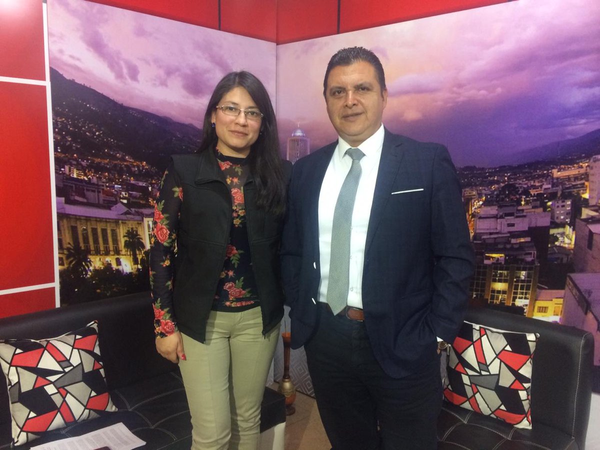 AMBTVDigital's tweet photo. Estuvimos conversando con la Coordinadora Zonal 3 del ECU 911, la Ing. Cristina Montero. Conoce las temáticas que se abordaron y la polémica de las llamadas falsas aquí:
.
.
.
https://t.co/2qLVw1wTk7 
#AMB #AFondo #Ambato #feriado #ECU911 #tierritalinda #llamadasfalsas https://t.co/vRx2rKrcSF