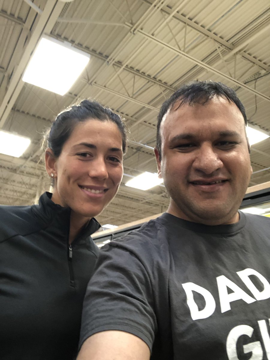 ankitmathur's tweet photo. Just met @GarbiMuguruza ..a Wimbledon champion and a humble person! Good luck at @CincyTennis!! I have already bought tickets and can’t wait to witness the matches!! https://t.co/TK3vKi7JSQ