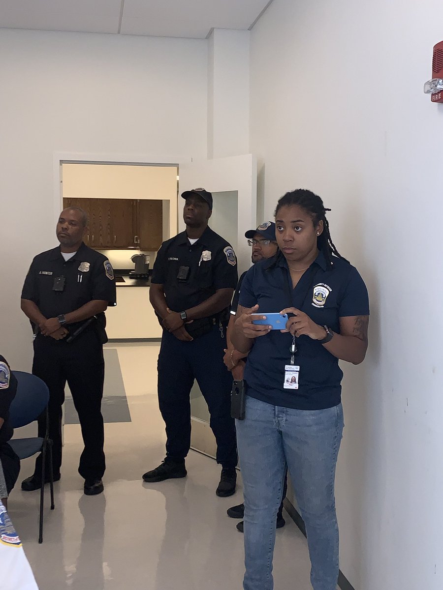 UpwardboundLong's tweet photo. Thanks @MurielBowser @DCPoliceDept @ChiefNewsham @SafeDC for supporting Relisha Rudd Remembrance Day we wonβt rest until every missing/homicide is resolved #findrelisha #sparenoresource https://t.co/wANzv06rcH