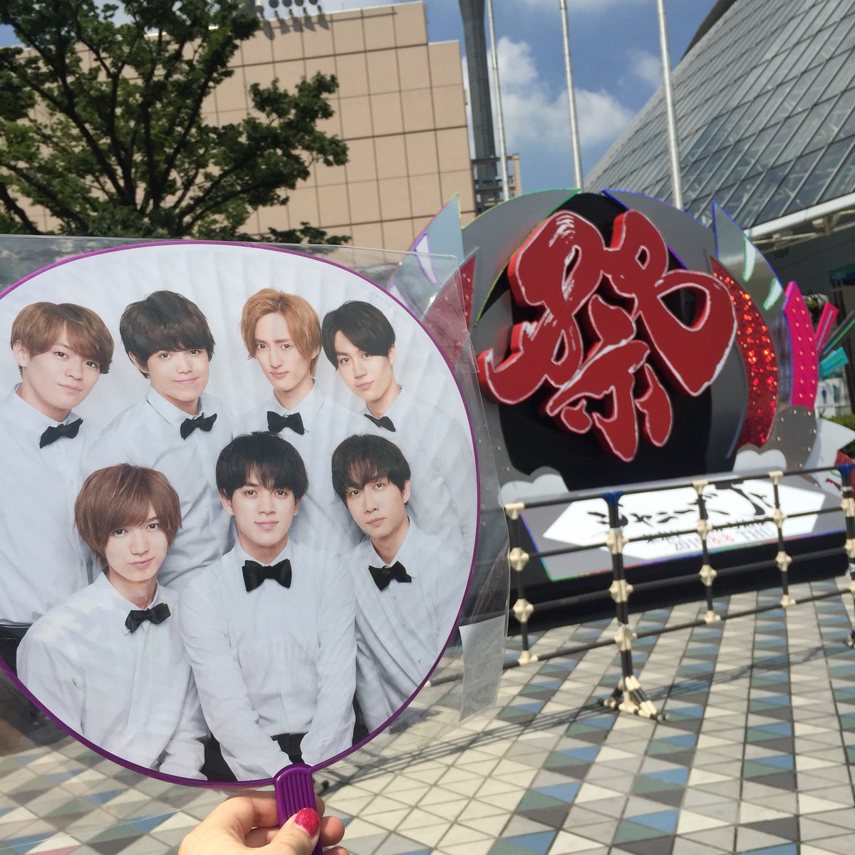 0122akarin's tweet photo. この悔しさ絶対忘れない、泣きすぎた
TravisJapan7人で絶対デビューしようね、次は嬉し涙を流してるトラジャを見れますように😌

Snow Manはほんとデビューおめでとう😢
VI Guyz Snow Manは聞けたからもう一度だけでいいから生でSnow Dreamを聞けますように😌

やっぱりしめたんがなんばーわんでした！ https://t.co/Iwz5HCIEi9