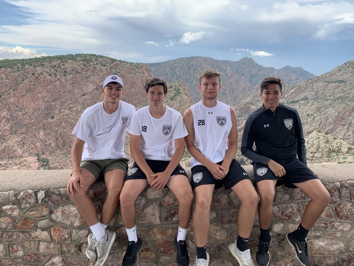 Bellevue_Soccer's tweet photo. Bruins taking on the Royal Gorge 🐻🙌 https://t.co/s58XHXKMC4