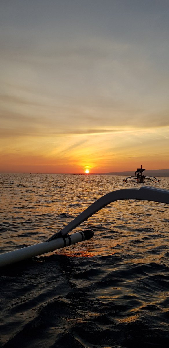 Sunrise, so pretty🧡