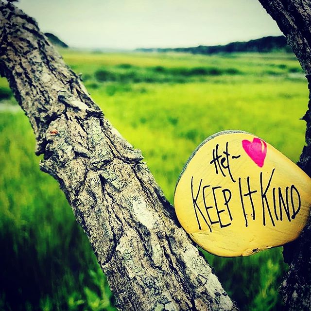 Kloset Kindness tweet media