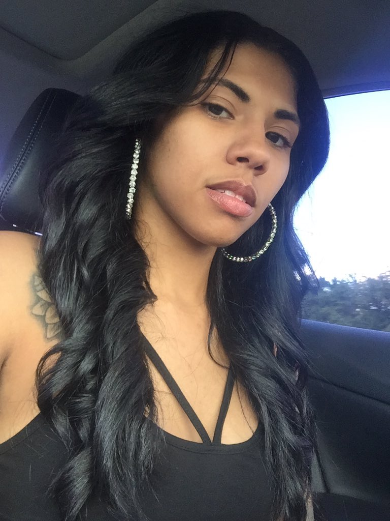 dopestpeach's tweet photo. @LaCalvyn I’m going on a 22’ inch sis 🤪🤪🤪 https://t.co/q17GluaG7g