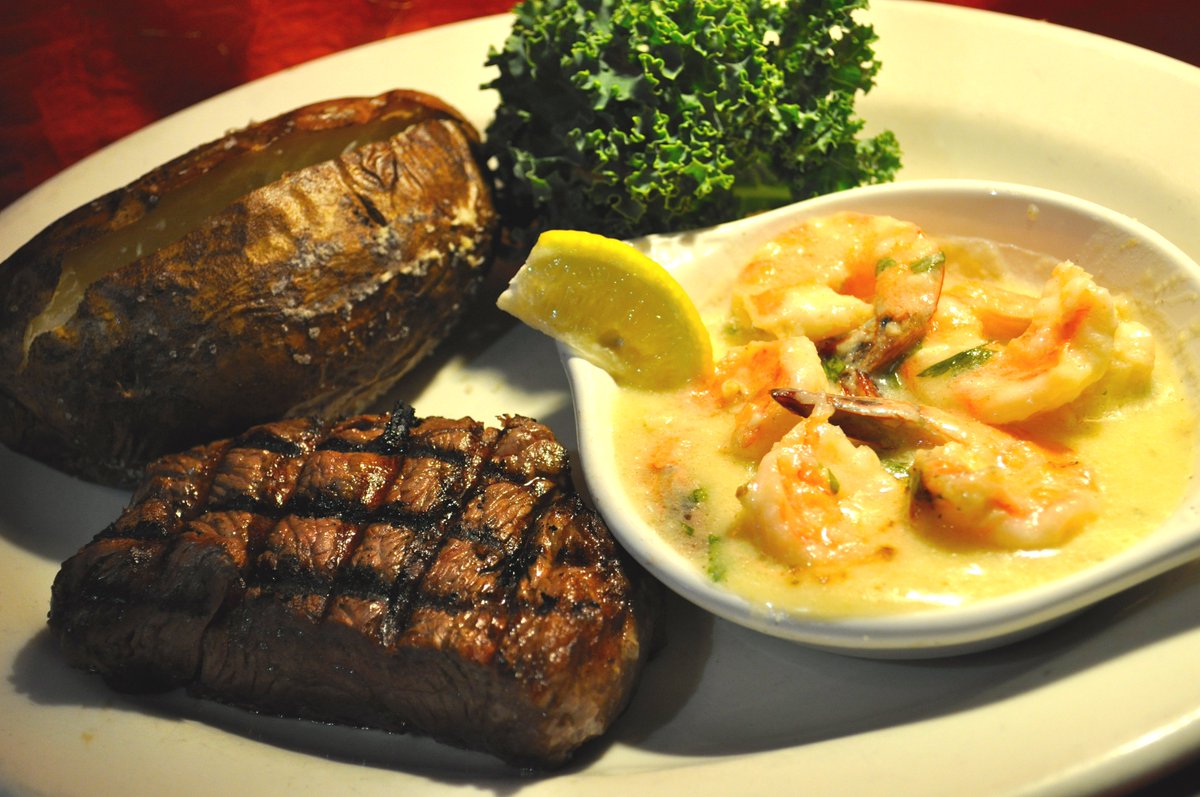 cattlemens's tweet photo. What's for Dinner this Thursday night? $20 Steak &amp; Shrimp every Thursday night at Cattlemens! 4pm-10pm- Hand-cut steaks and shrimp cooked your way, includes the fixins'! #WeekNightSpecial https://t.co/Vnlb1mjduK