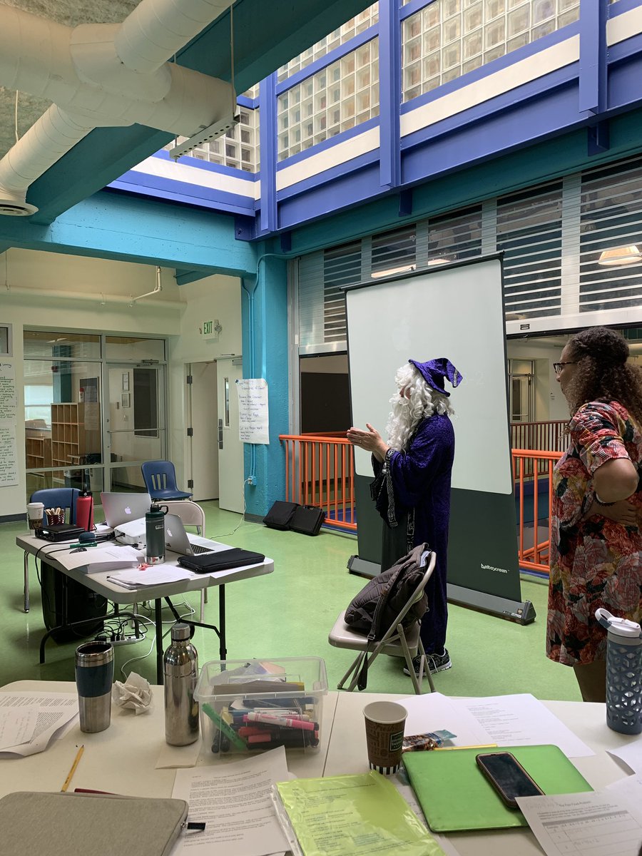 jheyckwilliams's tweet photo. The mathemagical wizard visited @TwoRiversPCS new staff orientation to talk #LearningandLovingMath #WeAreCrew #TRJoy We did the four fours problem! https://t.co/aUziHzO2d6