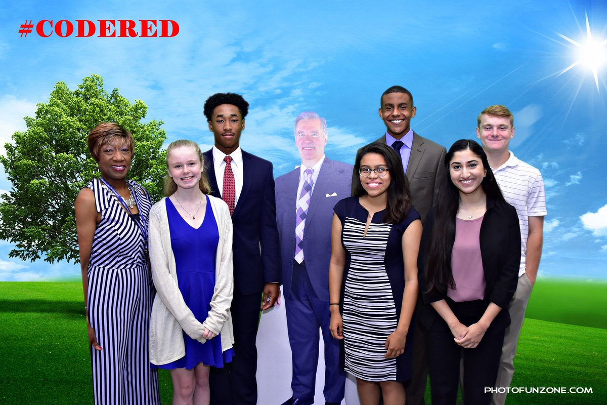We love this photo of our student leaders who participated today in the #EEE2019 conference!